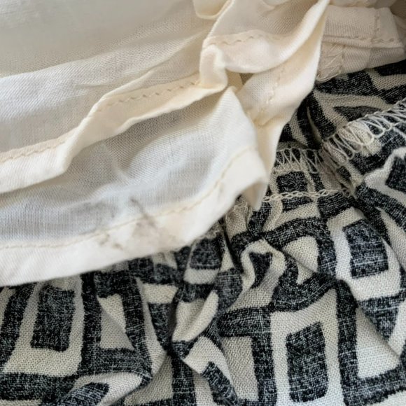 Urban Outfitters Tie-Shoulder geo print mini dress - Picture 16 of 16